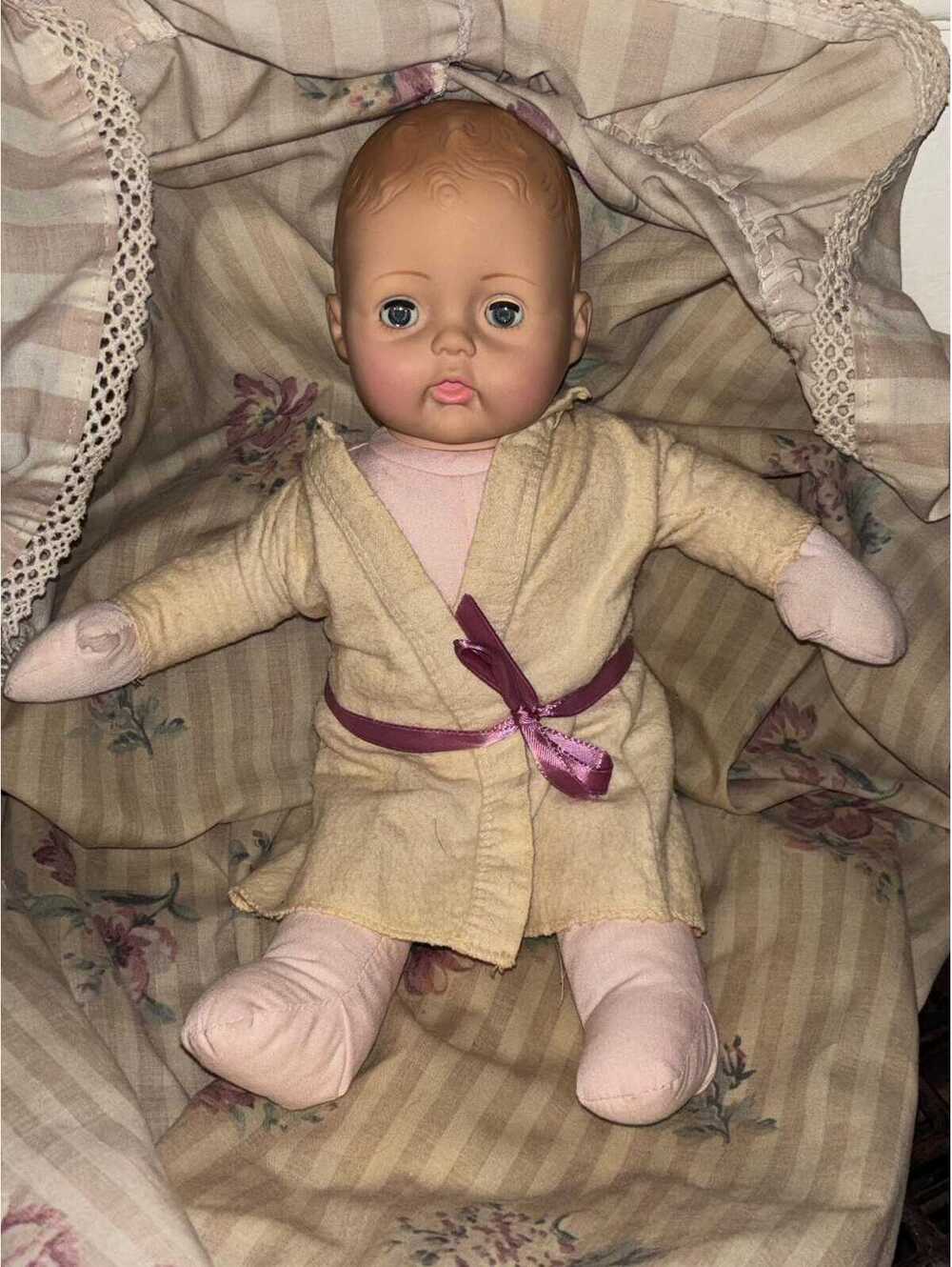 Madame Alexander Baby Doll “Huggums” 1977